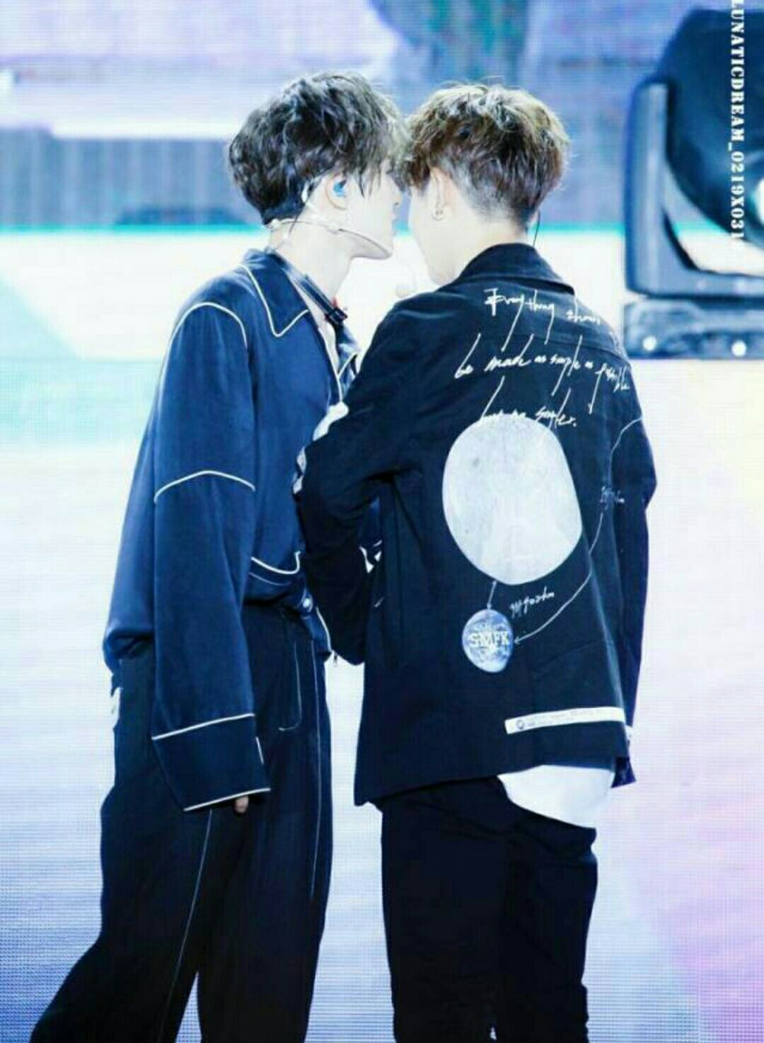 要到了喜欢的男孩子的微信号,但是对方有女朋友了,网友回复笑喷