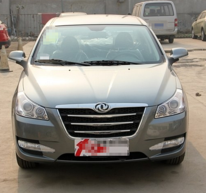 东风风神s30,给人一种圆润的感觉,同时造型设计的很帅气