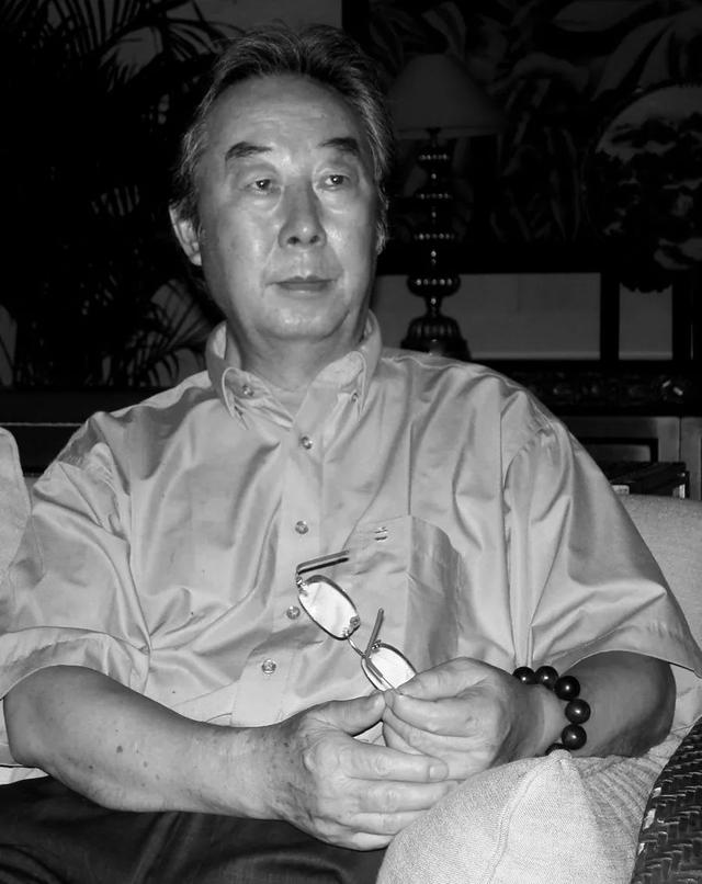 乔德龙(珑),字得龙,籍贯重庆万州,1940年,庚辰 "腊八"生于贵州.