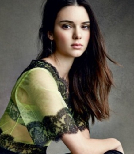 生涯每年必换女友?场下征服詹小妹,网友:这才是人生赢家