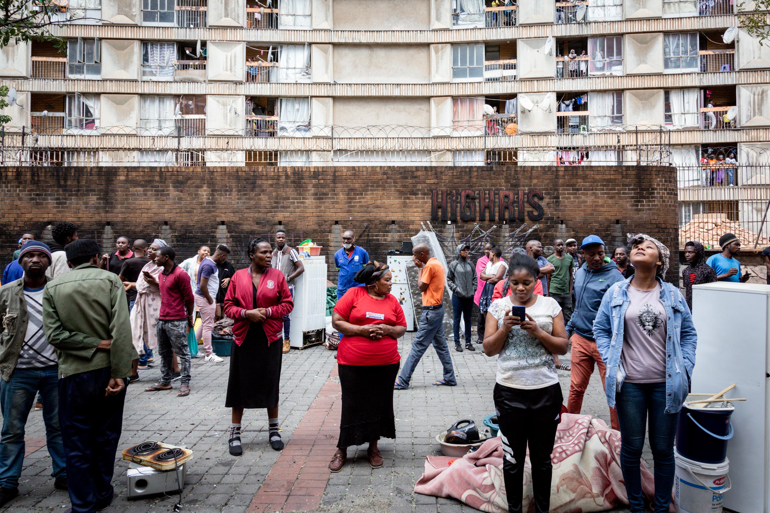 南非新冠确诊病例增至2605例