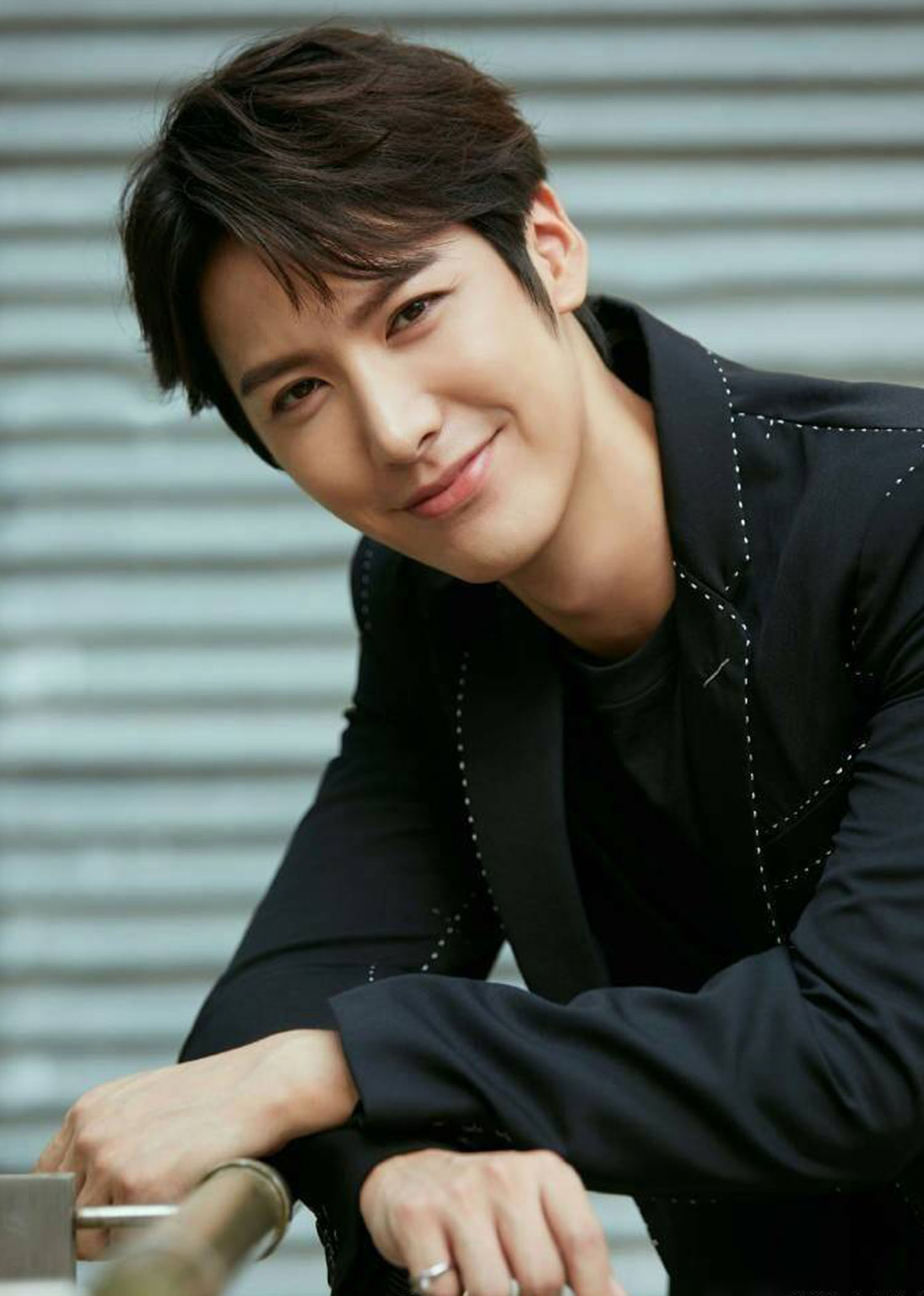 第一眼看着怪,而后越看越帅,这位90后肌肉帅哥究竟有何种魅力?