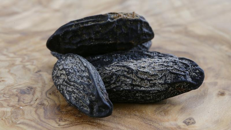 tonka bean因其极好的味道而受到尊敬,但它非法并且可能会杀死你