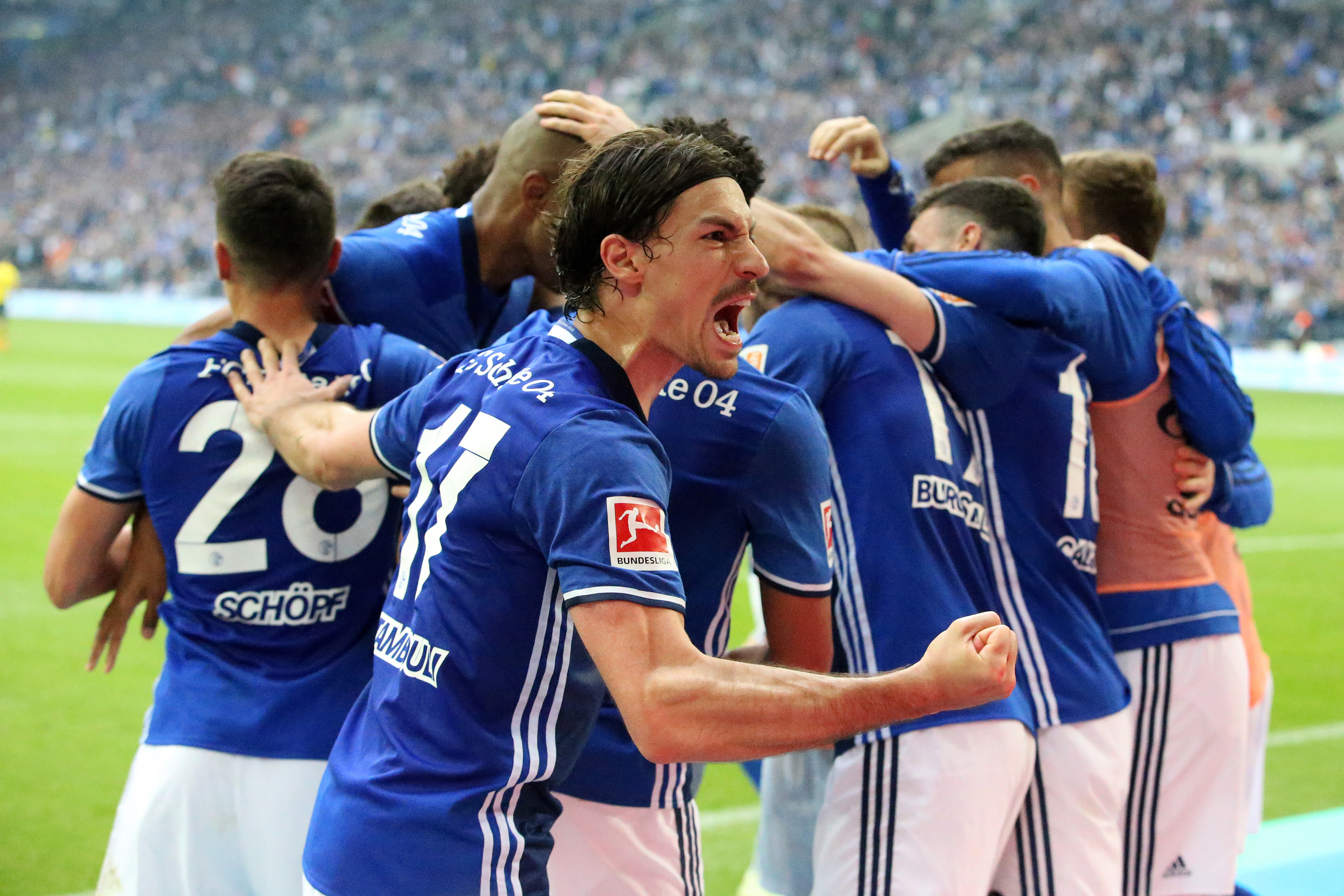 足球——德甲:沙尔克04胜多特蒙德(7)