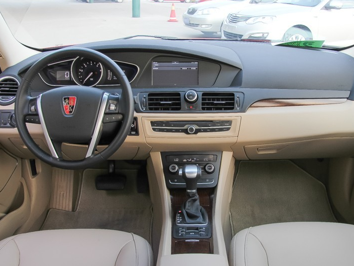 整体大气又个性,独立又优雅,不随波逐流的荣威550!