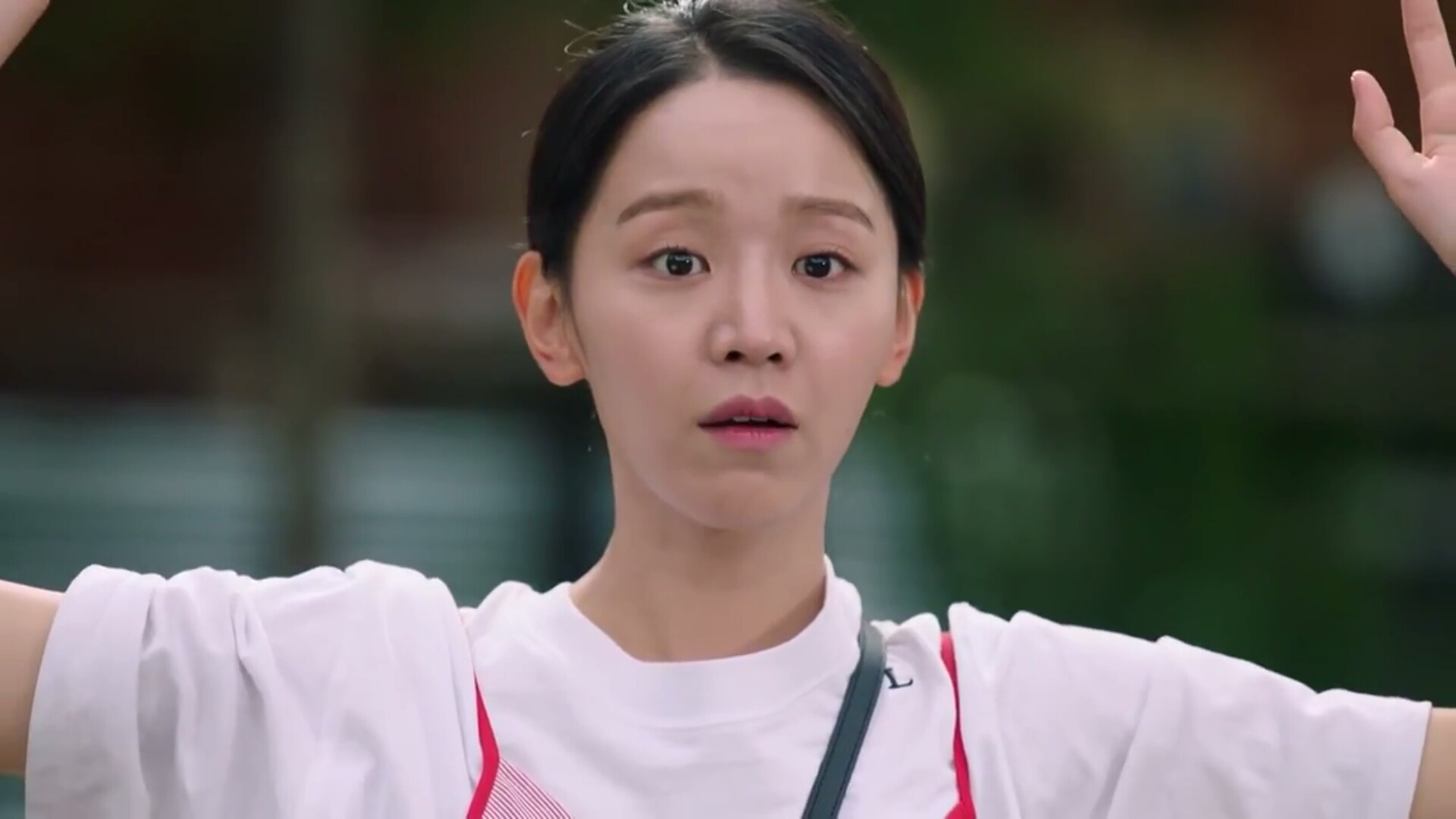 《虽然30但仍17》这部电视剧讲述的是一位前程似锦的天才小提琴演奏者