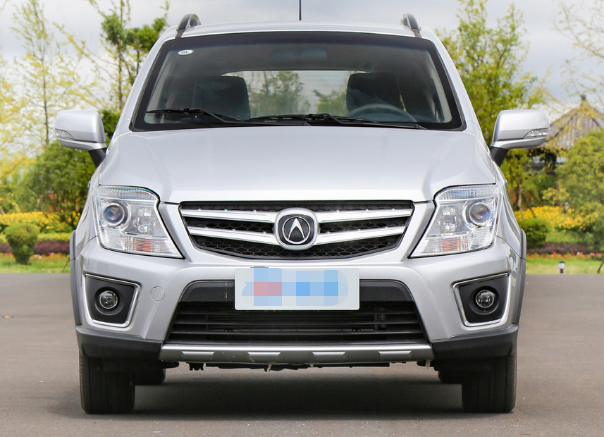 全界q1增加全新的设计理念,外观气场非常足,还是漂亮!