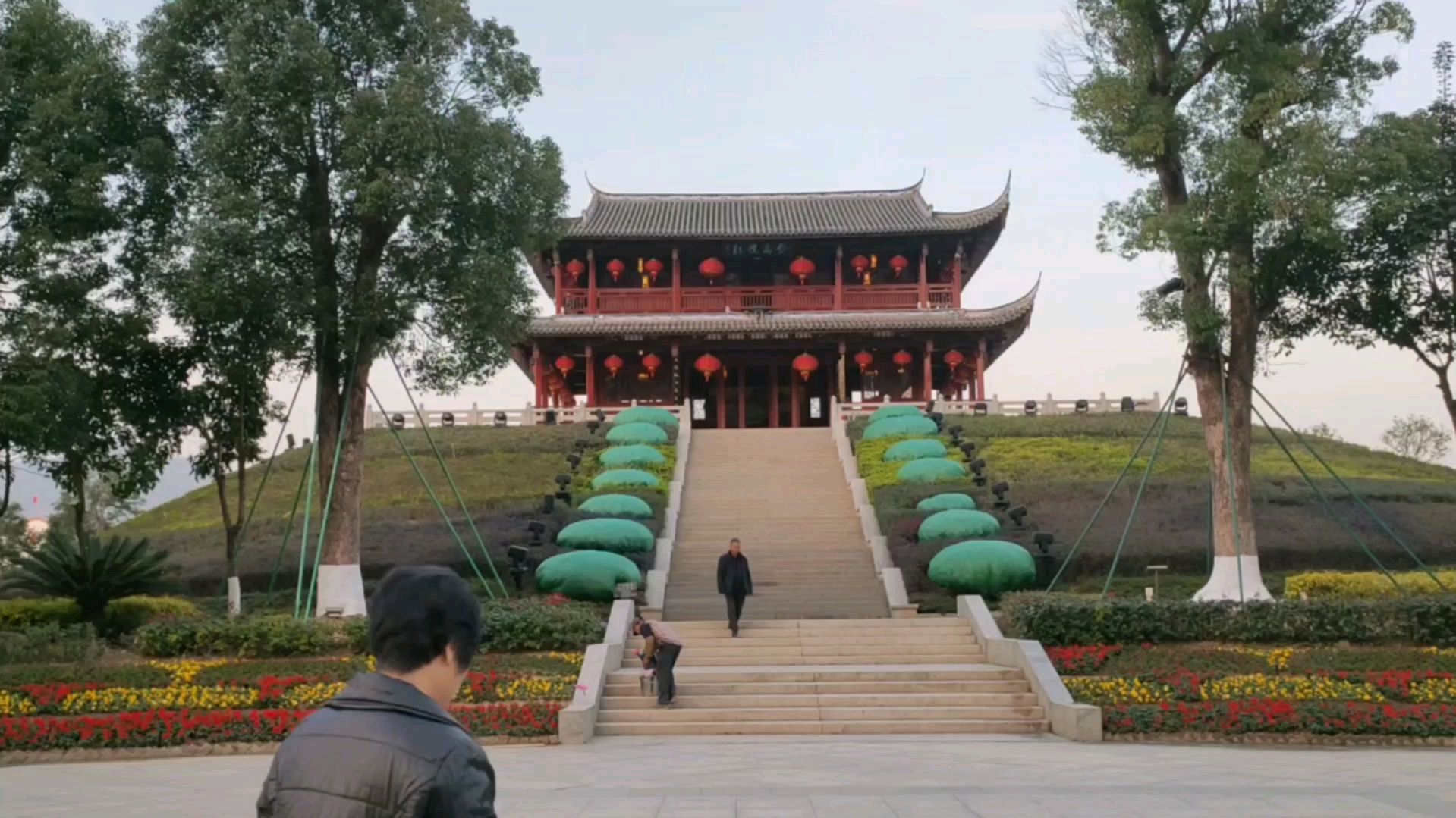 闽都民俗园,登高揽胜,公园标志性建筑物,上空无人机在飞