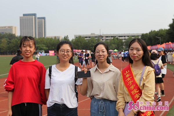 山东女子学院学生图片