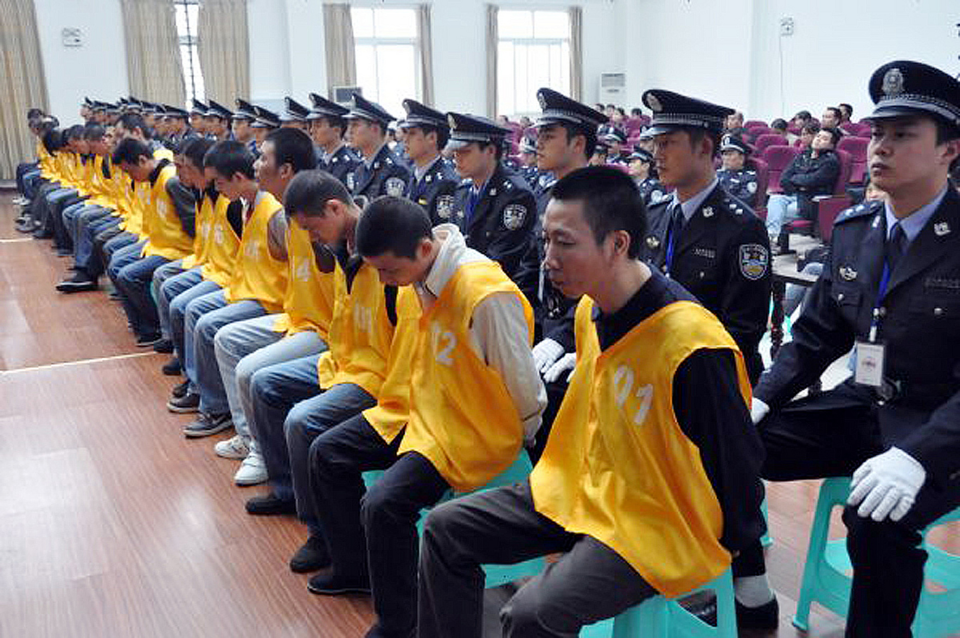 一段历史性的事件,一场震撼人心的案件,宋氏四兄弟涉黑案,再次引发了