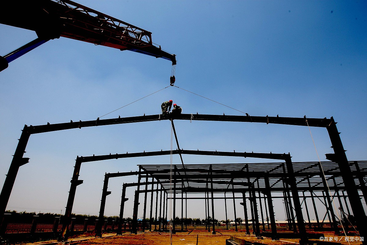 一,钢结构厂房设计时的屋面支撑系统