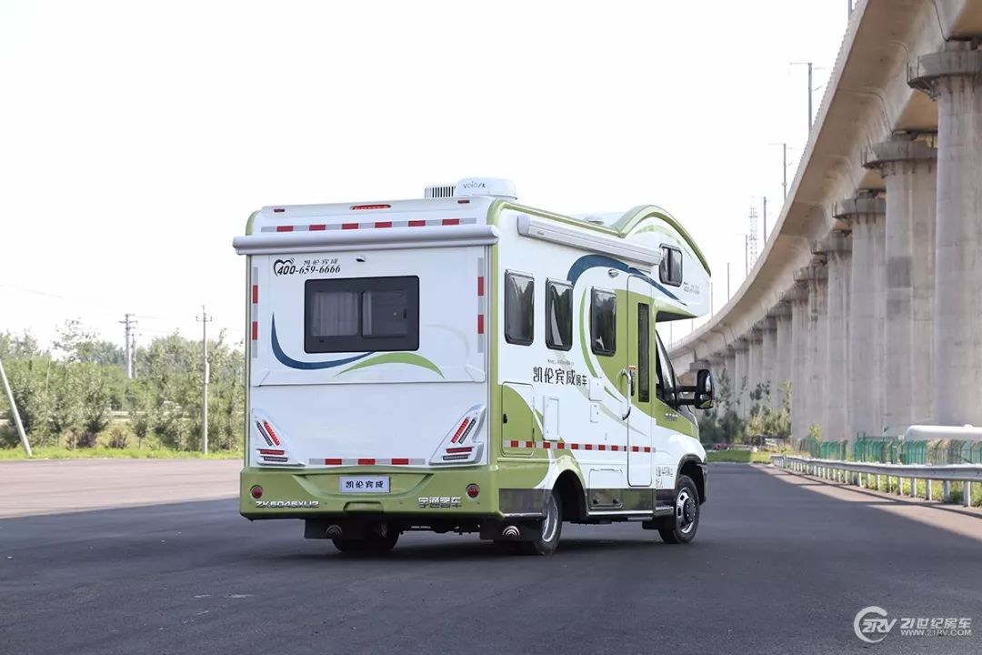 依维柯底盘双拓展房车 凯伦宾威三款实拍