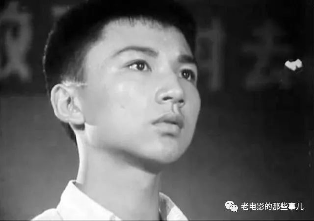 难忘曹秀山,70年代演《红雨》成偶像,80年代只能跑龙套,后成市场管理