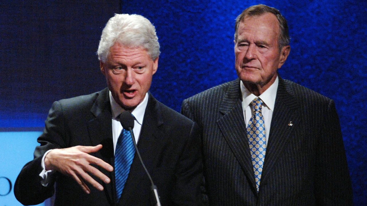 老布什生前不乏名言,与克林顿是对手更是朋友