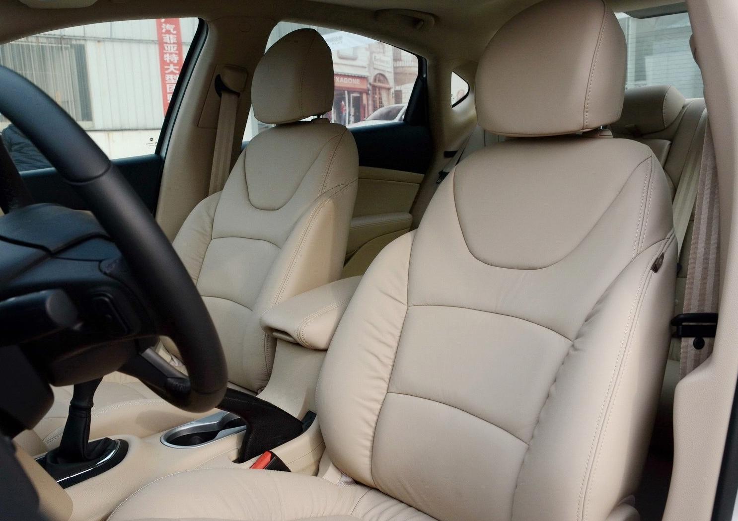 让人较心动的菲翔,非常简洁大方的设计,特别有张力