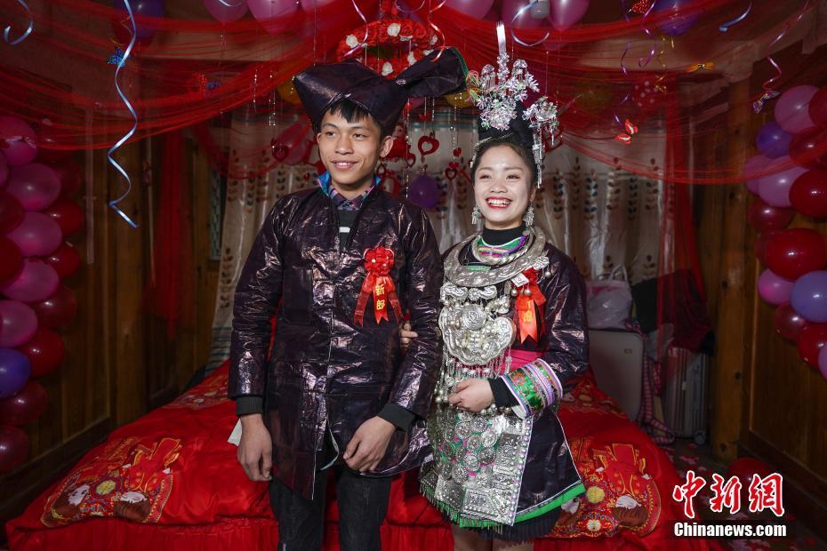 贵州黎平侗族婚礼 场面热闹喜庆