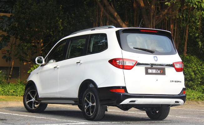 这款福田伽途ix7,是年轻人的最爱,开出去绝对倍有面子!