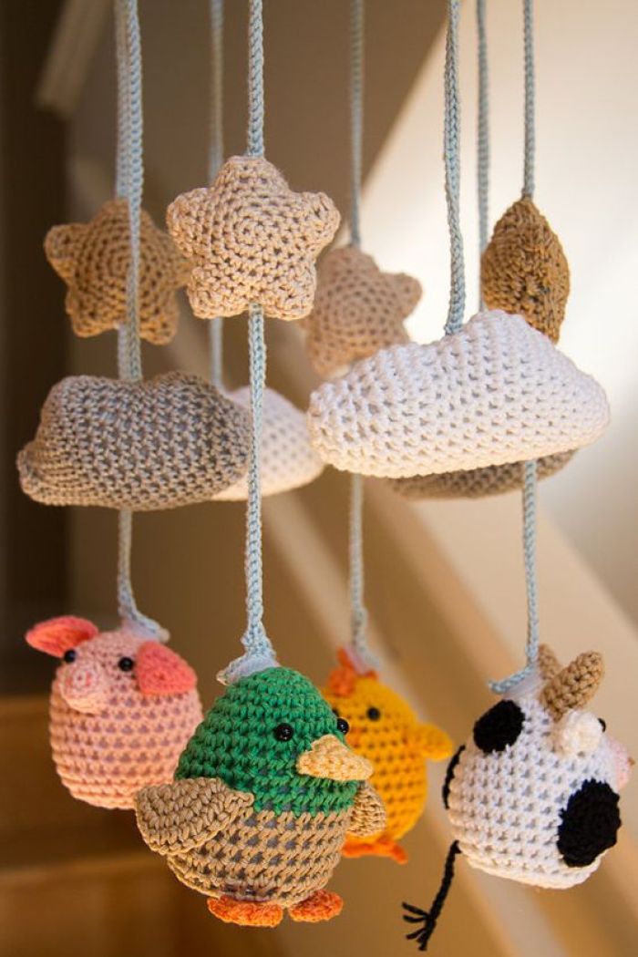 不会复杂的编织,咱就钩编简单的呀,漂亮又简单的挂饰来一打