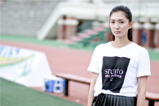 胡歌的《旋风十一人》中,有好几位高颜值美女,梁洁陈瑶都在其中