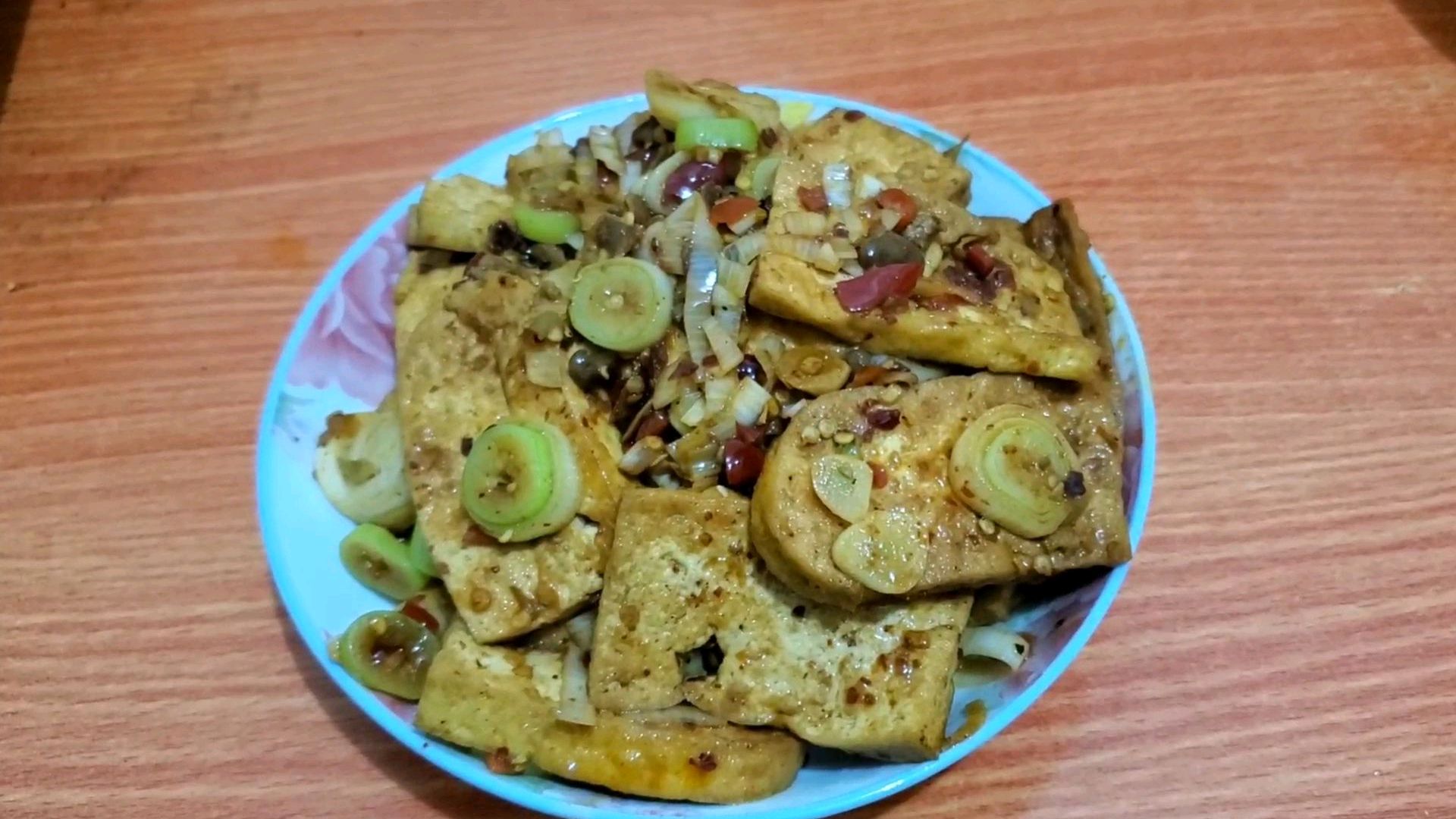 老干妈剁椒煎豆腐