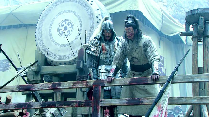 彭城之战项羽3万击溃刘邦56万,为什么垓下之战10万打不过30万?