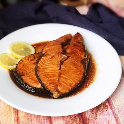 好吃到飞起的红烧三文鱼,这样做0失败!