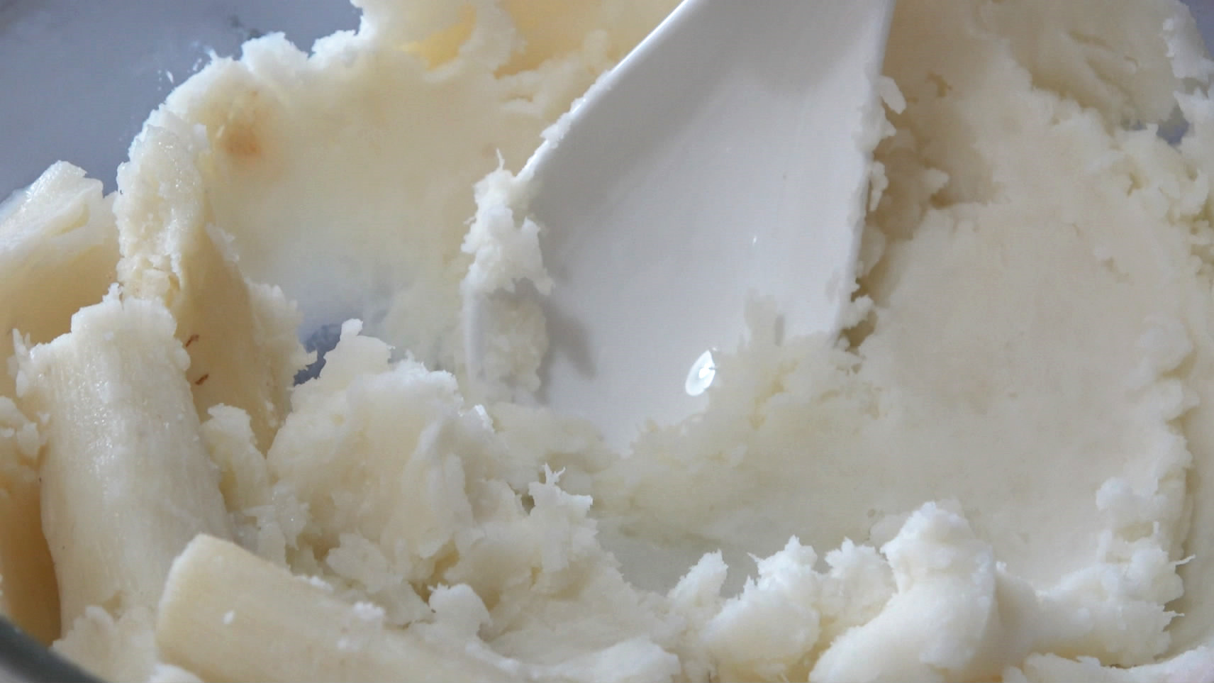 蓝莓山药泥这样做太好吃了,酸甜软糯,一大盘不够吃