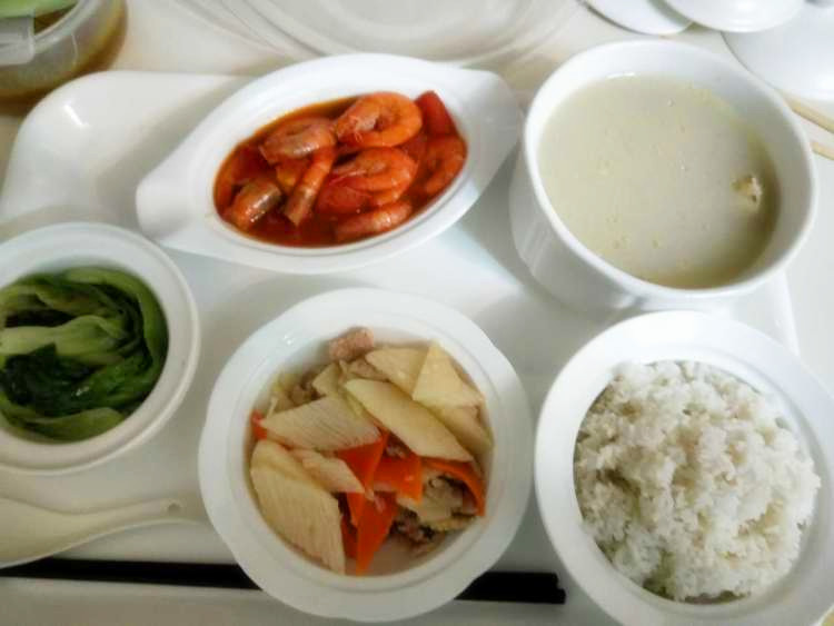 每天教你花样吃-七顿花样月子餐,这样搭配,能把产妇吃美了