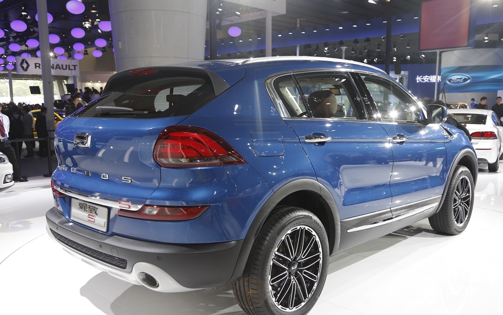 这款观致5,外形炫酷很漂亮,颜值也非常的在线