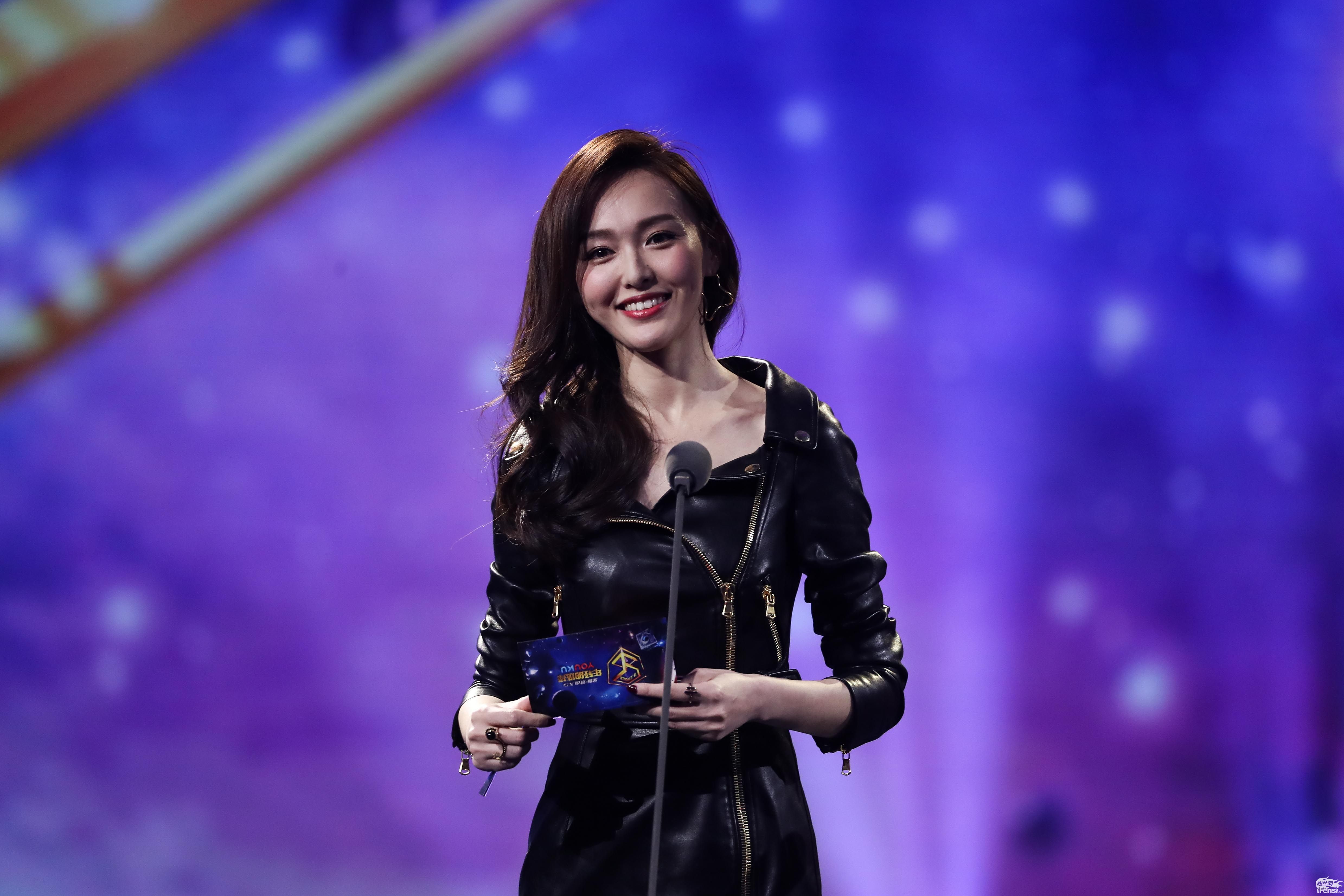 娱乐圈靠作品火的5位女星,唐嫣刘亦菲上榜,杨幂赵丽颖不甘落后