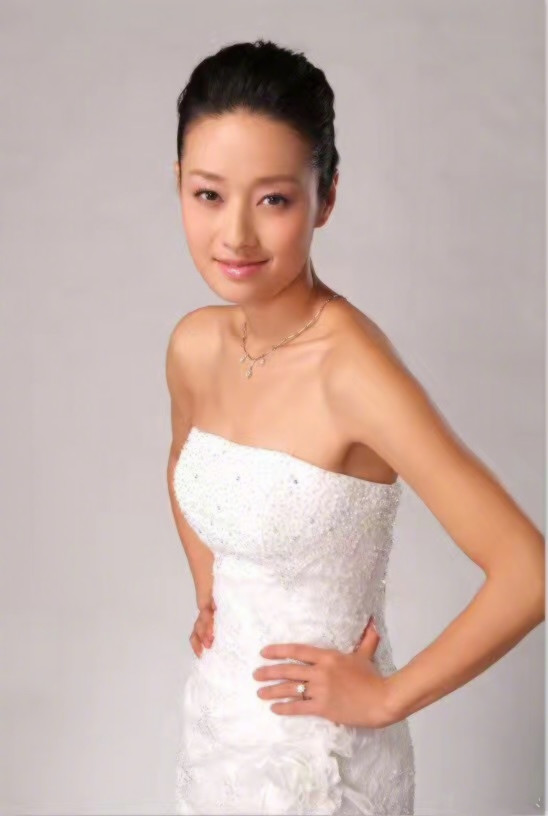 马伊琍晒10年前青涩照片,网友:从紫薇到马司令是多么不易!