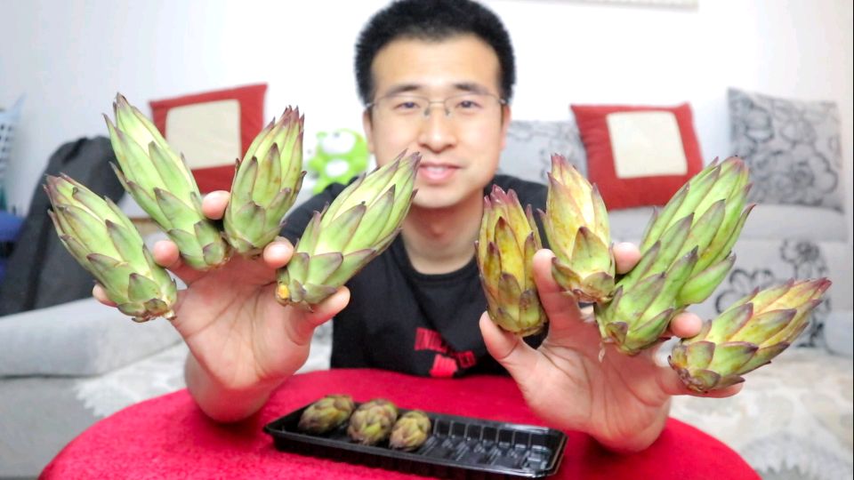 传说“奇臭无比”的霸王花,小伙做霸王花排骨汤,好吃到停不下来