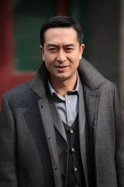 张嘉译驼背?薛之谦还在买通稿?李晨小心眼?