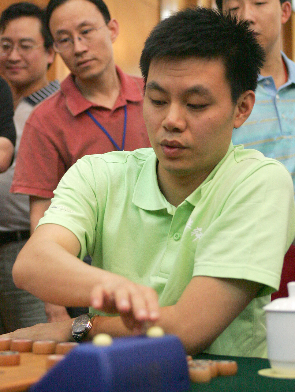 1986年,许银川获广东省运会象棋赛少年冠军.