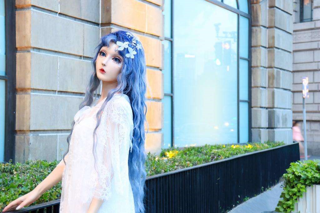 全网"第一芭比"迪丽拉走红,扮演"美人鱼"惊艳众人,恋爱了!