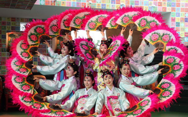 浅谈:中国朝鲜族舞蹈的特征与使命