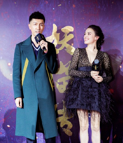 张鲁一和王子文亮相国剧盛典,一个过夏天一个在冬天