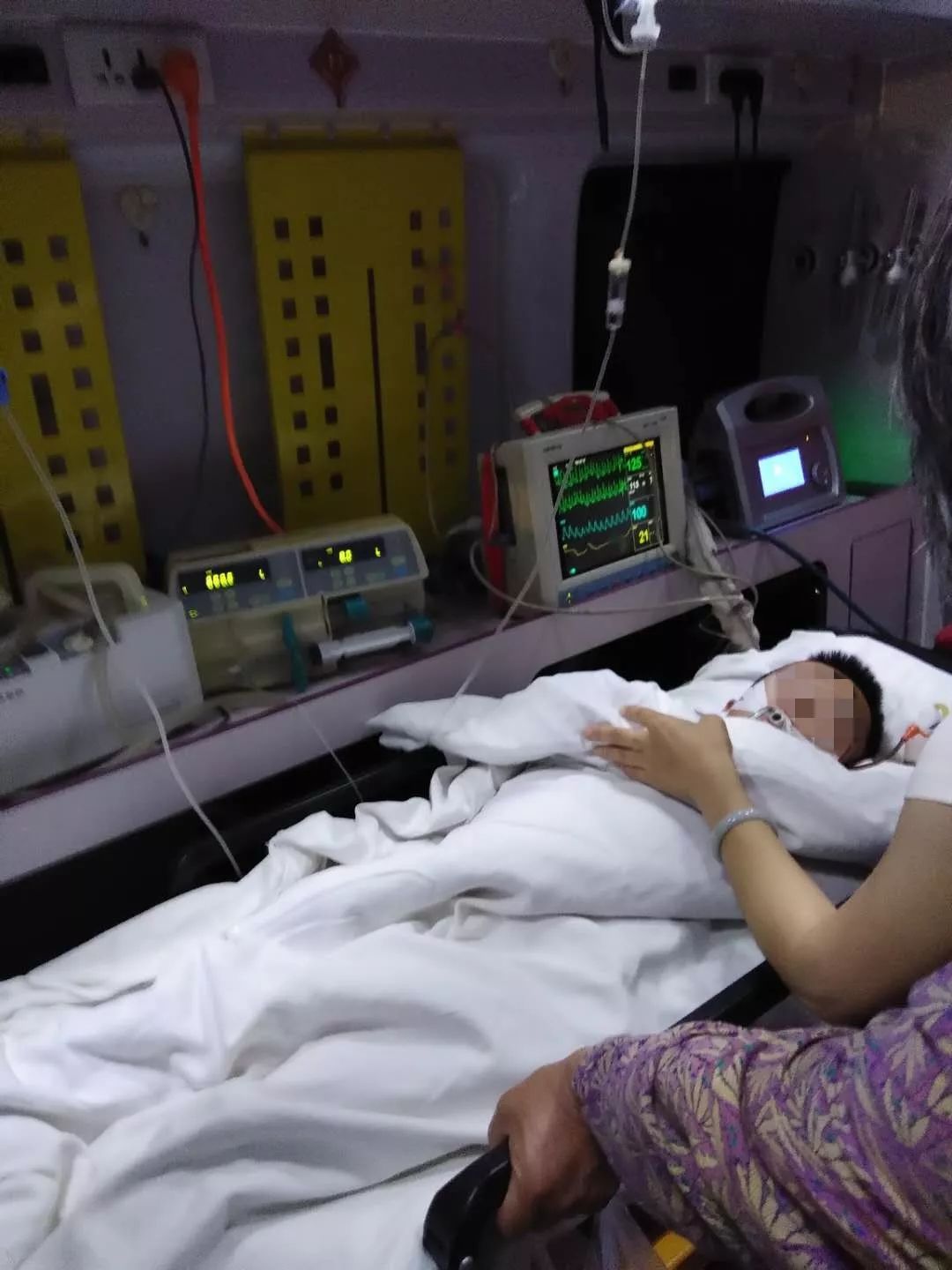 痛心:唐山一10岁男孩在游泳馆溺水身亡!