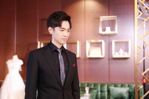 《时光教会我爱你》热播 严禹豪出演霸道总裁被反撩