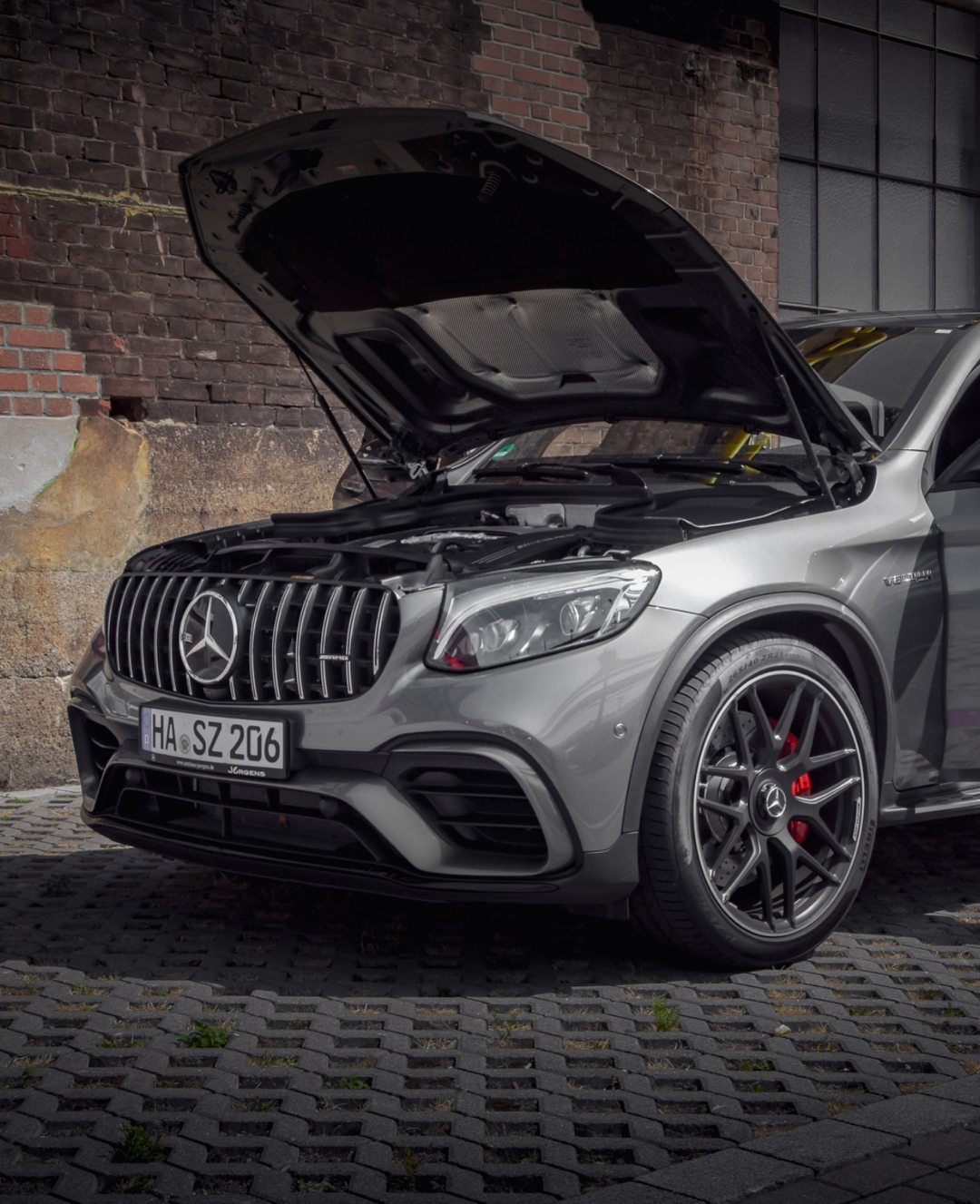 性能堪比超跑的跨界suv——奔驰amg glc63 s