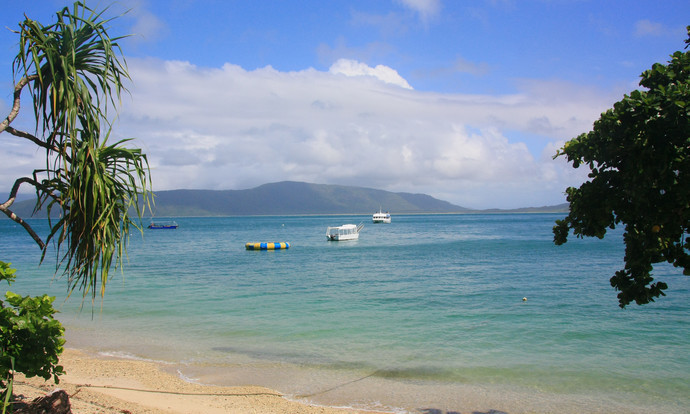 翡翠岛为泰国观光局强力推荐之渡假岛屿,亦为全国唯一海豚保护区