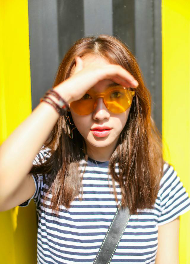 人像摄影(个性张扬的阳光女孩)