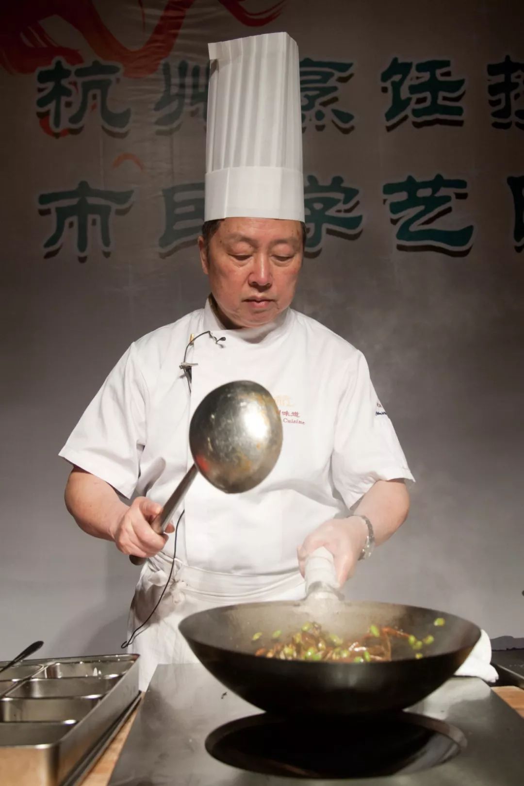 烹饪大师胡忠英:用五十年光阴,磨杭帮菜一剑