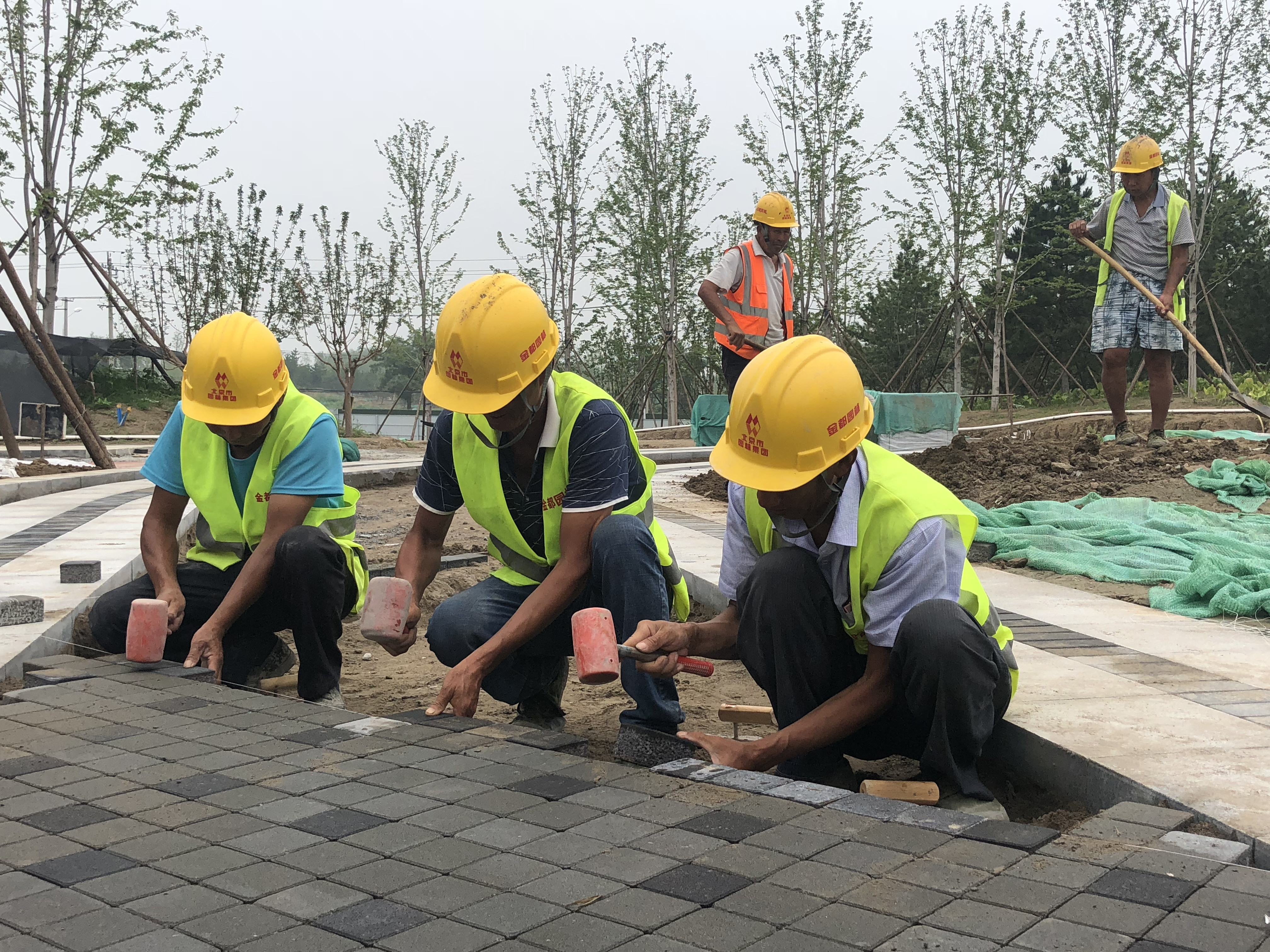 建筑垃圾再生,北京最大"绿肺"温榆河公园用上海绵砖