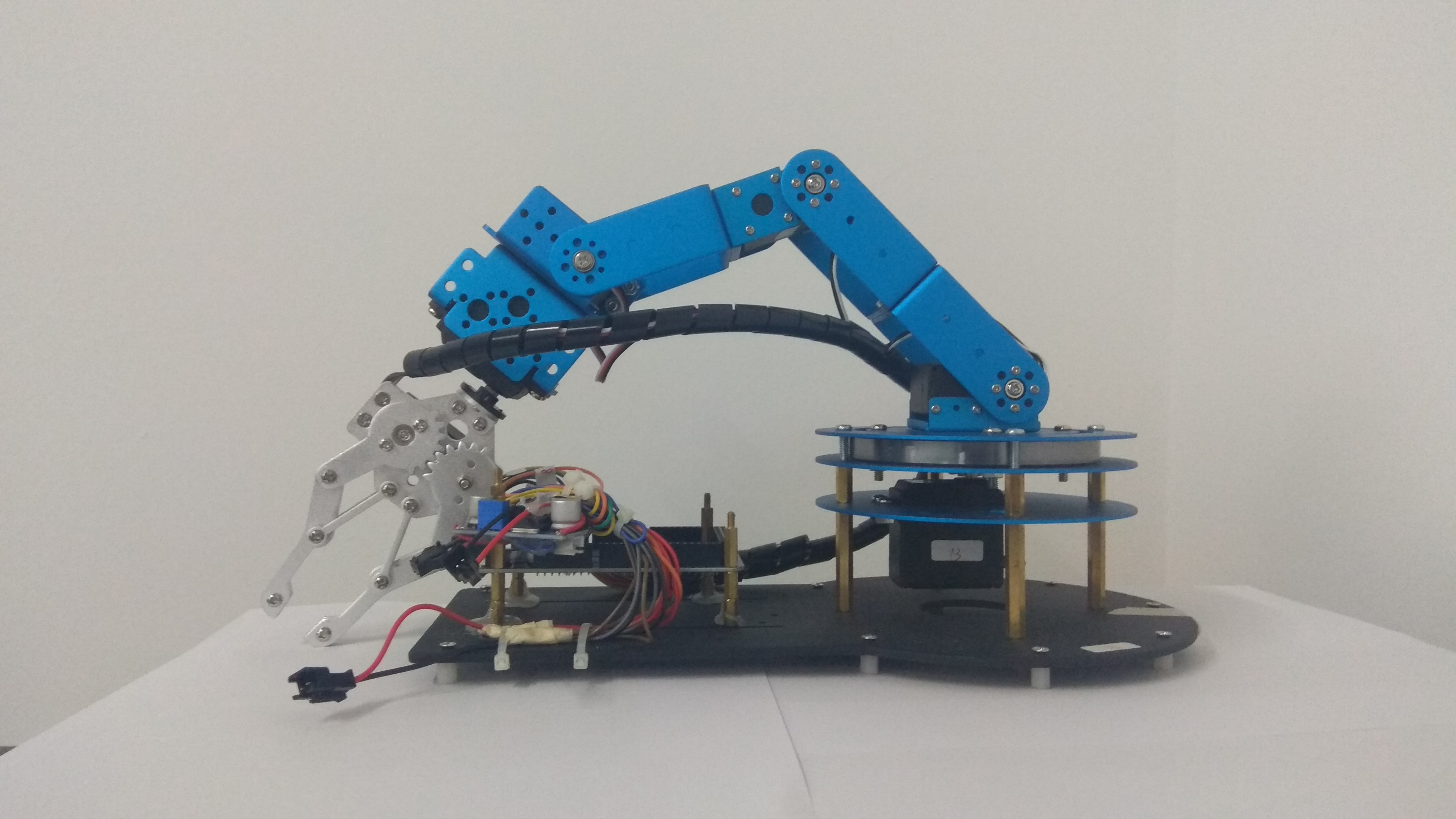 labview arduino之妖娆机械臂