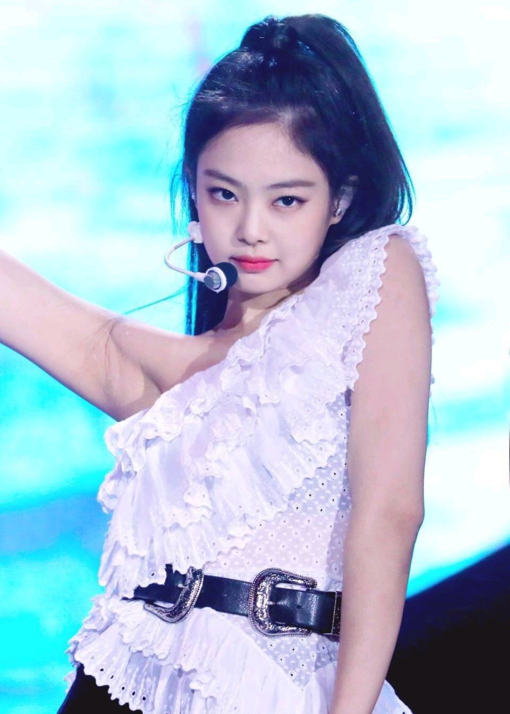 jennie又被嘲划水,blackpink还曾被diss没礼貌,网友: 长点心吧