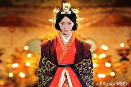 汉武帝废除阿娇与巫女楚服有关,楚服着男装与后行此事,武帝大怒