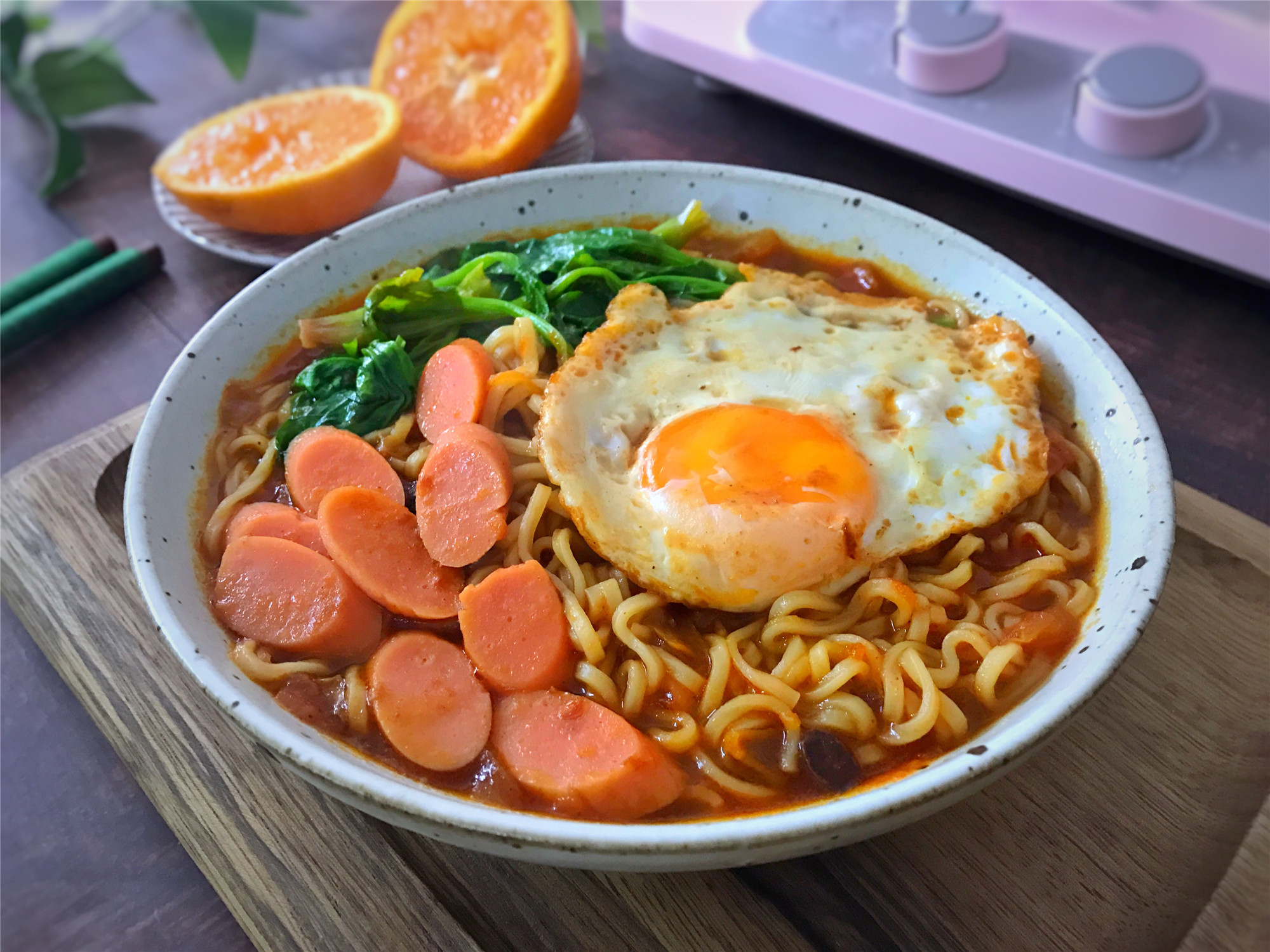 快手懒人早餐,10分钟搞定网红泡面,香辣鲜美,真过瘾!