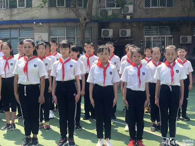 纬二路小学=纬二路小学校长
