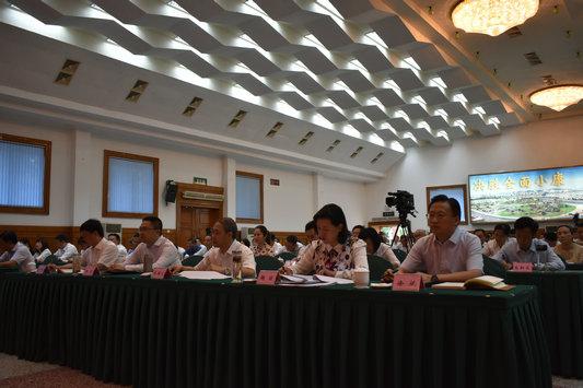 泸州举行余芬同志先进事迹宣讲报告会